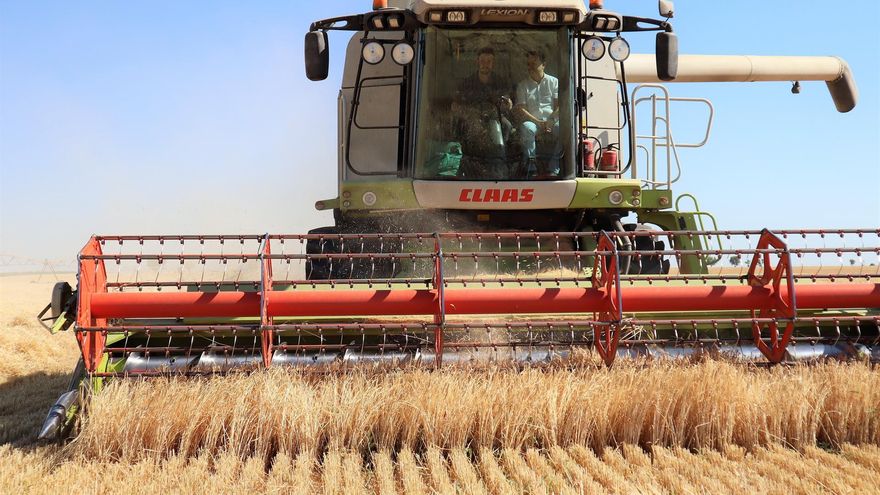 Piden el cese del viceconsejero de Medio Ambiente de Castilla-La Mancha por su gestión de las limitaciones para cosechar