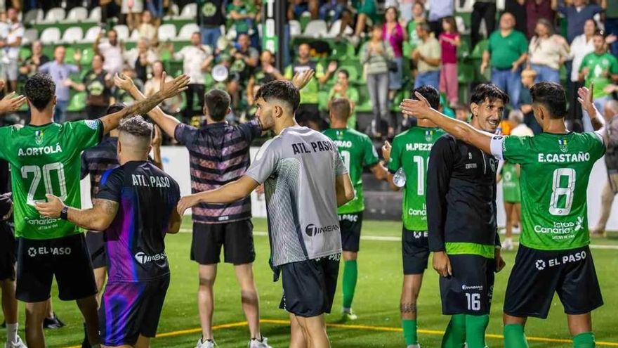 El Atlético Paso celebra una victoria reciente