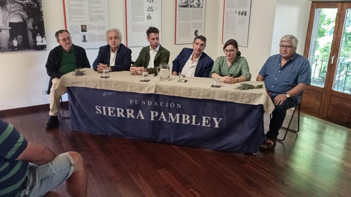 Presentación de la exposición sobre la Institución Libre de Enseñanza en Villablino