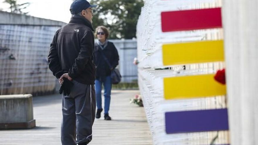 Carlos S. Campillo / ICAL Celebración del aniversario de la República en la 'capilla' laica del cementerio de León