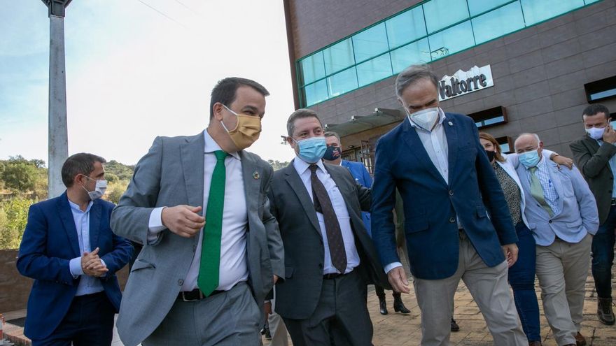 El presidente y el consejo en Valtorre