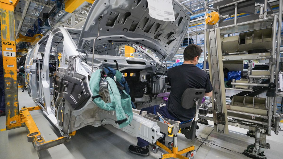 Spain Automotive Manufacturing Sheds 16,000 Jobs in Q3