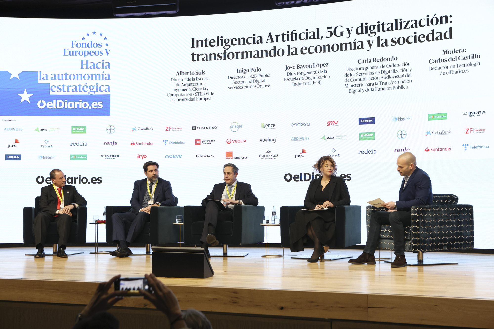 Mesa 'Inteligencia Artificial, 5G y digitalización: transformando la economía y la sociedad'