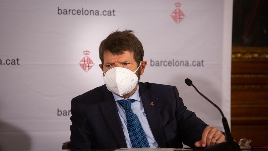 Archivo - El teniente de alcalde de seguridad del Ayuntamiento de Barcelona, Albert Batlle, en una imagen de archivo.