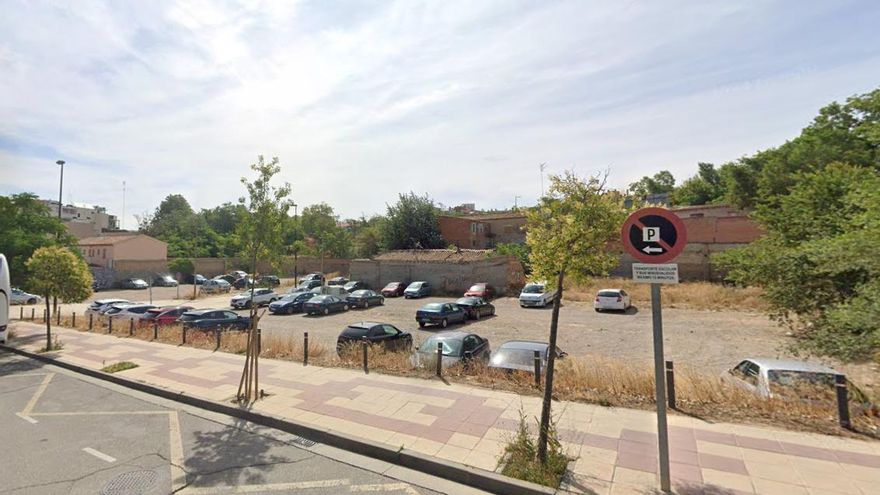 Pisos de lujo y un "obelisco romano" en lugar de vivienda pública: el PP de Zaragoza pone en venta suelo en San José