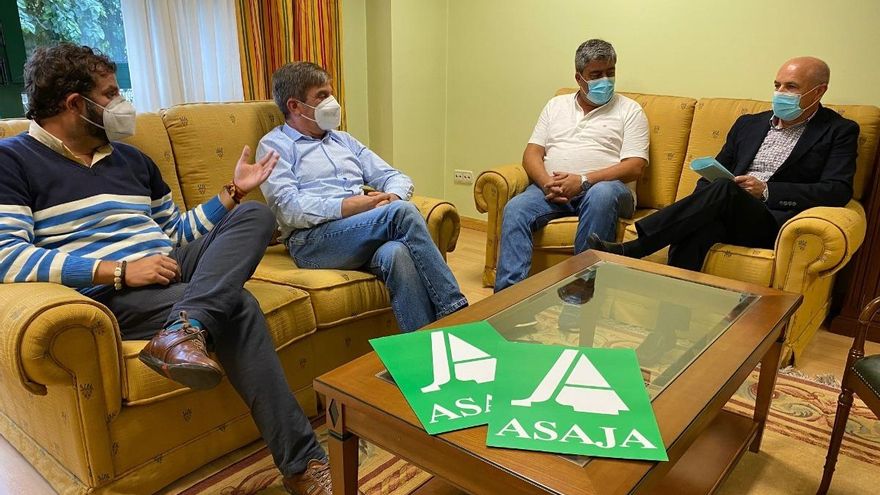asaja sindicato agrario reunión pp partido popular javier santiago velez jose antonio turrado