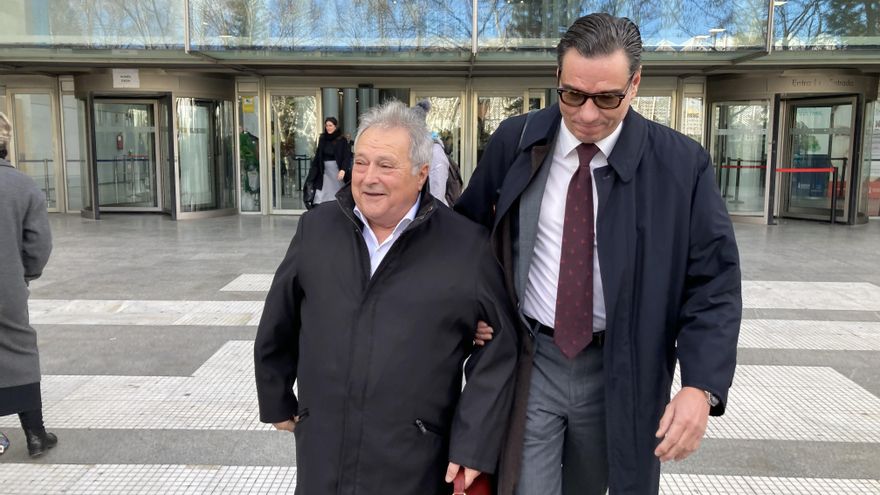 Los 'zombis' confesos de 'Taula': pagados con dinero público para trabajar en el PP y jugar en el club de fútbol de Alfonso Rus