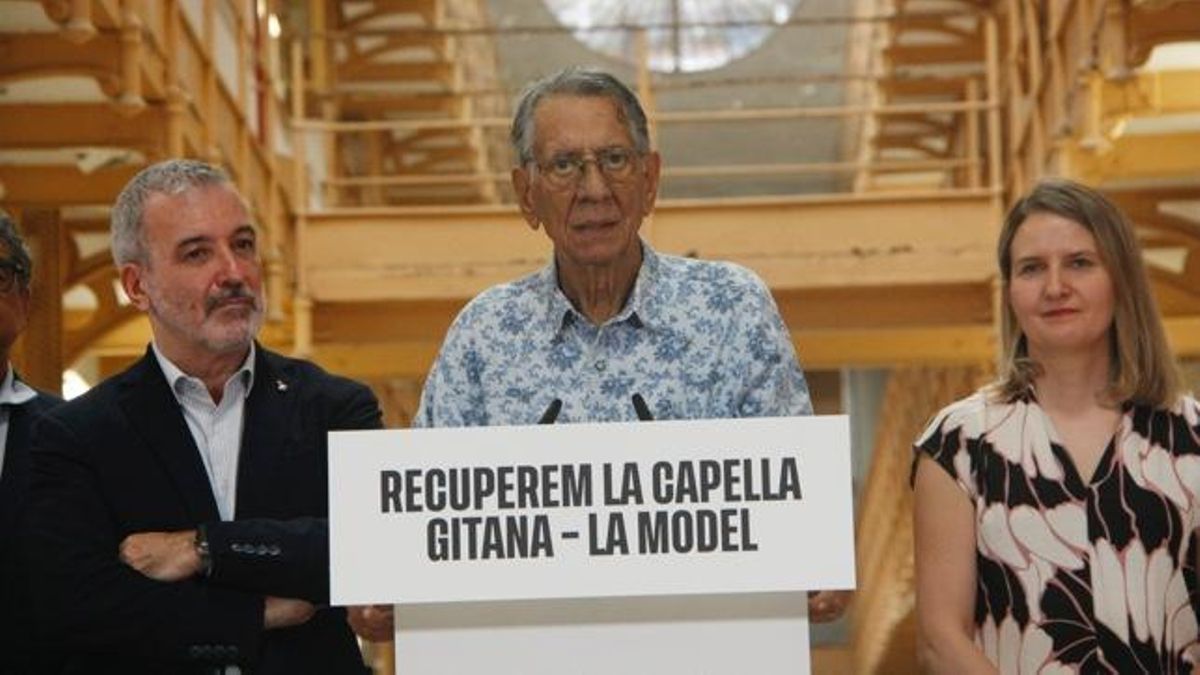 Gabriel Gómez, hijo del pintor Helios Gómez, durante la presentación de las obras de recuperación de la 'Capilla Gitana'.