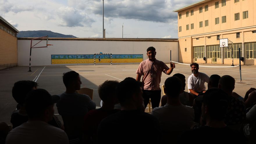 García Lorca entreabre una ventana a la literatura en prisión: "Un libro es libertad"