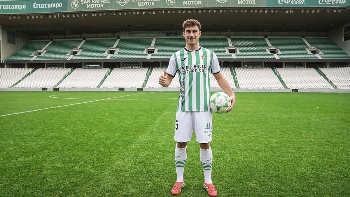 Presentación de Goti como nuevo jugador del Córdoba CF