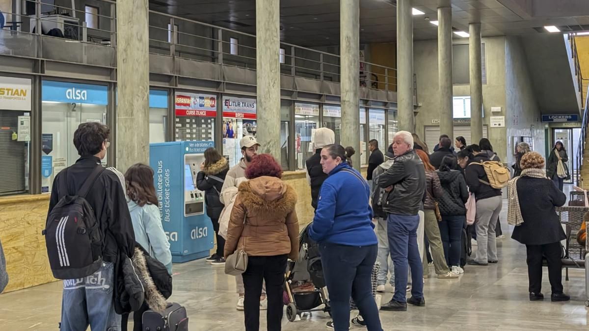 Colas en la estación de autobuses