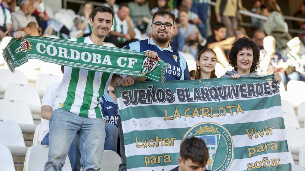Grada Blanquiverde del Córdoba CF - CD Mirandés