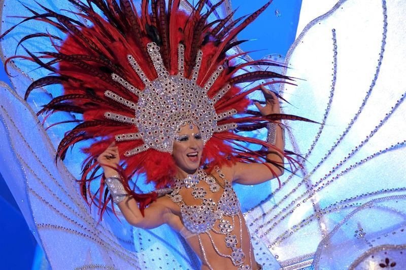 La candidata Desiré Henríquez, con la fantasía 'Blowing in the wind'