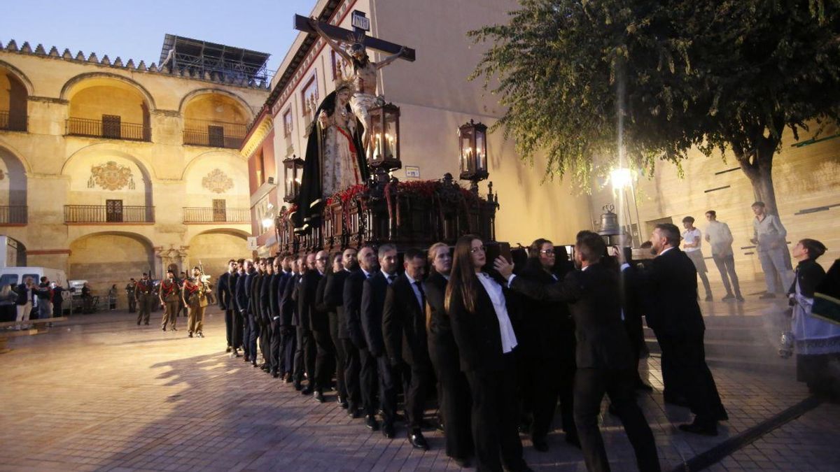El Vía Crucis Magno de Córdoba 2025, en imágenes
