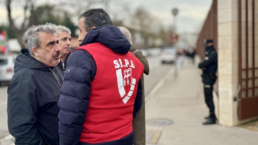 La letra pequeña del nuevo convenio para la Ertzaintza: decenas de nuevos pluses y una promesa de 4.200 euros en 2028