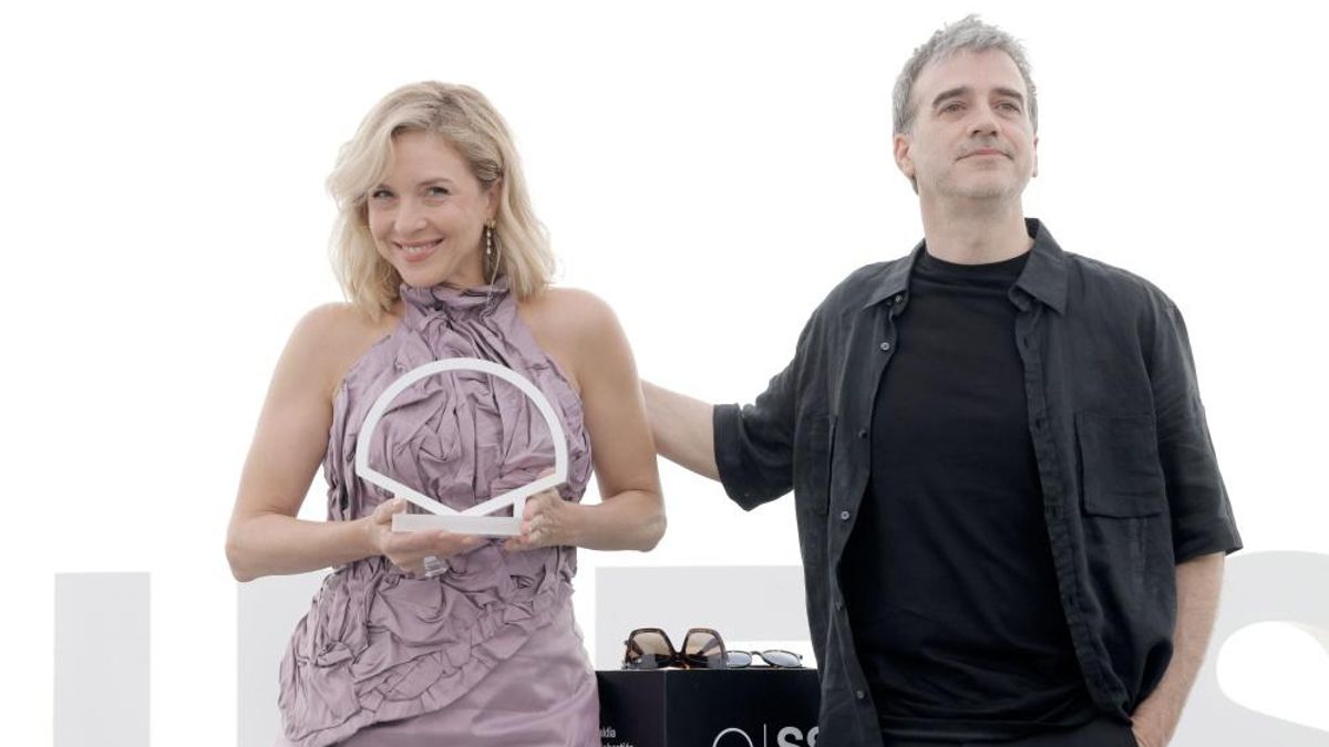 Carla Peterson y Daniel Hendler presentaron "27 noches" en San Sebastián.