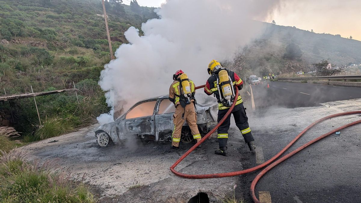 Arde un vehículo en la zona de La Punta de Tijarafe