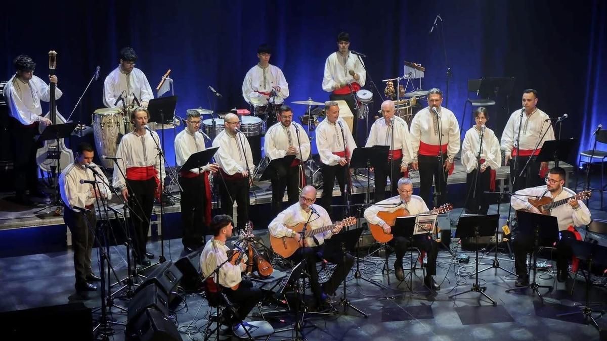 Los Viejos de La Palma celebra su 60  aniversario en el Festival de la Palabra de Garafía