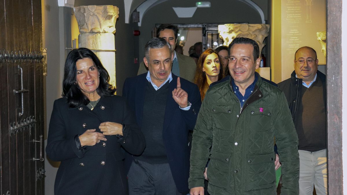 Vox se dispara en Extremadura: logra más del doble de escaños y mantiene su influencia sobre el PP