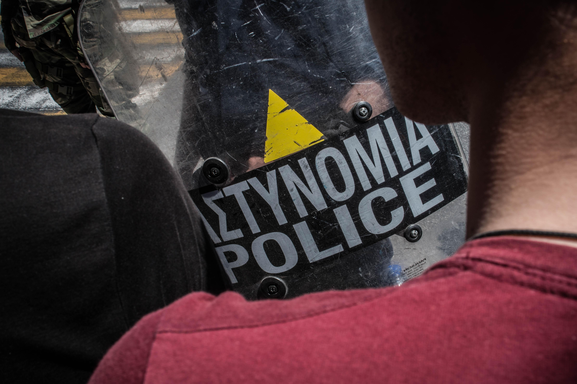 Protesta en el puerto de Mytilini, en la isla de Lesbos