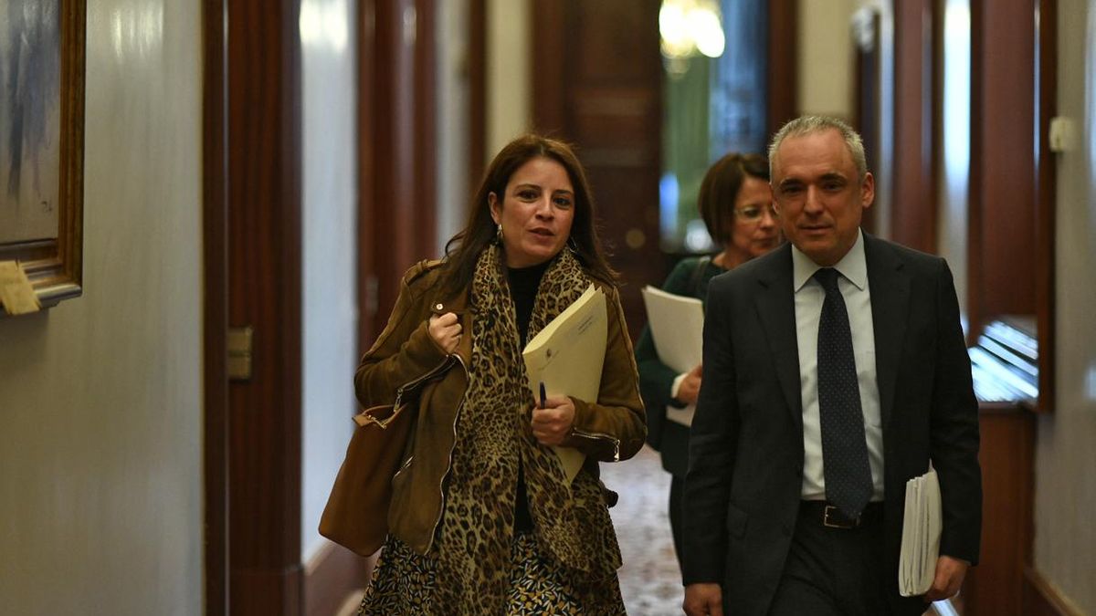 El PSOE se abre ahora a un coordinador en la mesa de partidos sobre Cataluña
