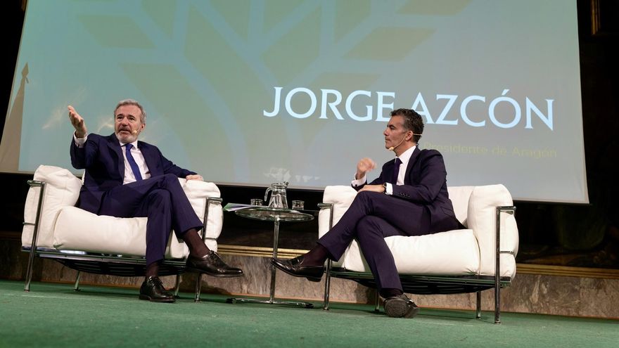 Azcón da carta blanca a los centros de datos: "El mayor error sería ponerles impuestos"