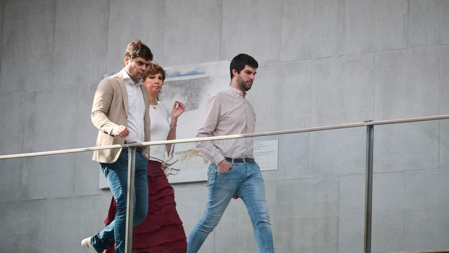 Los socios de Chivite elevan el tono pero descartan por el momento retirarle su apoyo por el escándalo Cerdán