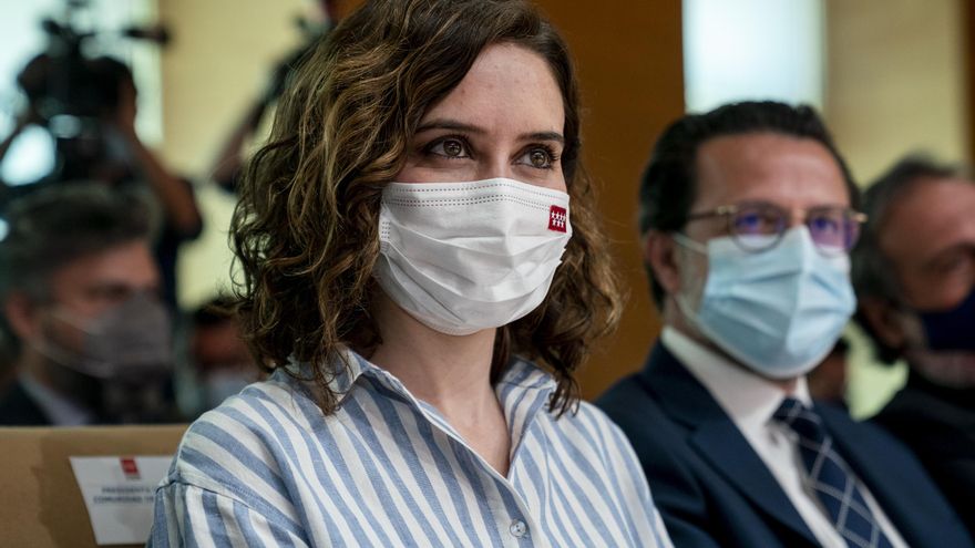 Ayuso trata de enterrar el caso de la comisión de su hermano con su férreo control de la Asamblea y Telemadrid