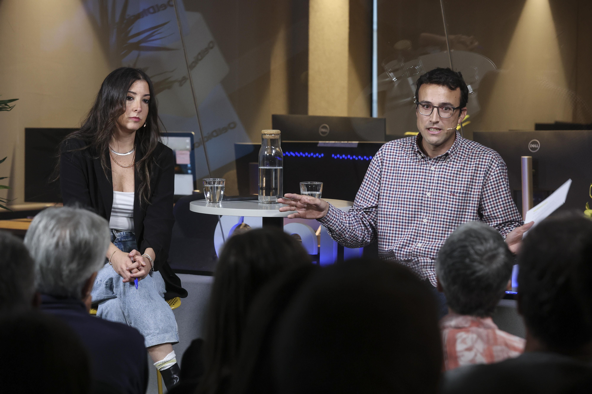 En la redacción con Gabriela Sánchez, en imágenes