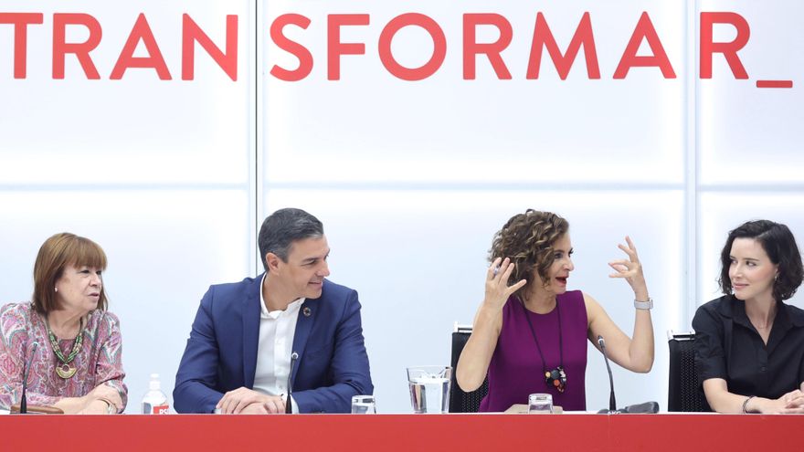 La renuncia del PSOE a cambiar la autodeterminación de género allana el camino de la ley trans