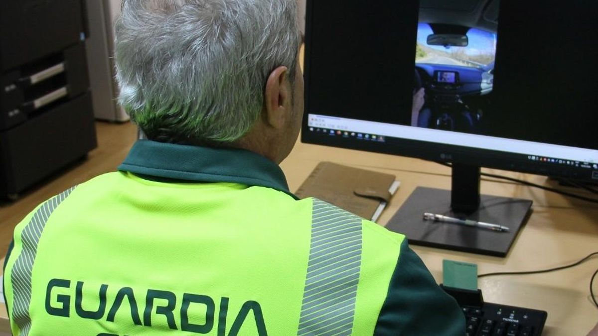 Tres conductores 'cazados' en una peligrosa carrera en la carretera Riaño-Cantabria tras dejar además un peatón herido