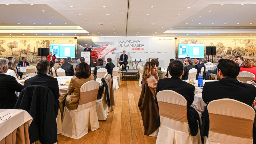 Cantabria crecerá entre un 2,3% y un 2,4% en 2025, según el Colegio de Economistas