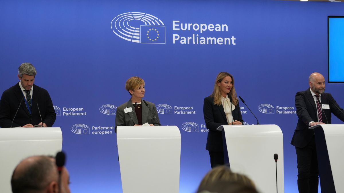 El sector cerámico de Castelló logra un frente político común en Bruselas ante el agravamiento de la crisis por la guerra de Irán