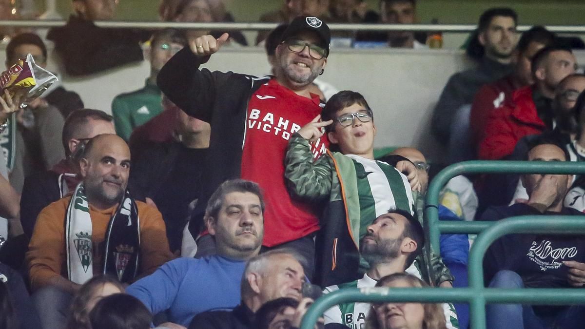 Grada Blanquiverde del Córdoba CF - RC Deportivo