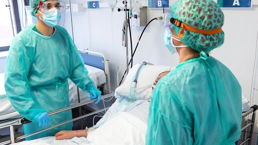 Sigue estable el número de contagios diarios de COVID en Castilla-La Mancha mientras bajan las hospitalizaciones