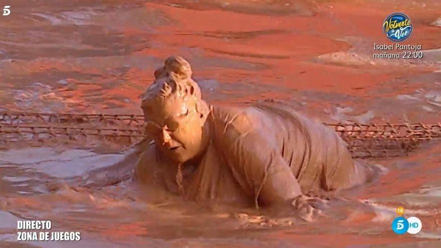 Rocío Flores, en el barro