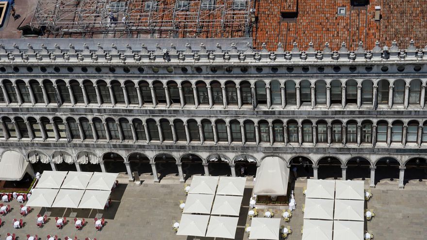 El turismo italiano pierde 110.000 empleos temporales en junio por COVID-19