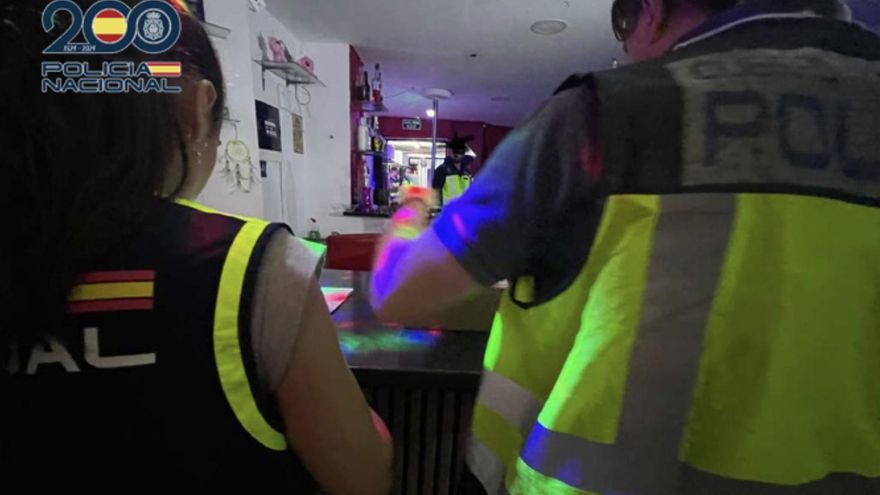 La Policía Nacional libera a una menor explotada sexualmente en Tenerife y detiene a tres hombres