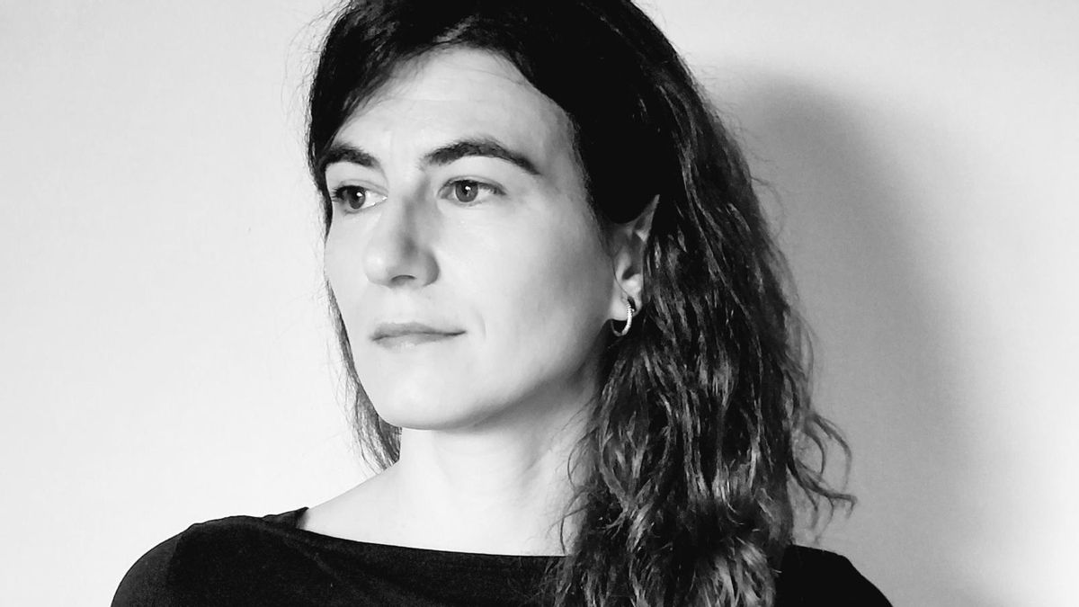 La Librería Gil acoge la presentación del poemario 'Cruzar la noche' de Noelia Palacio