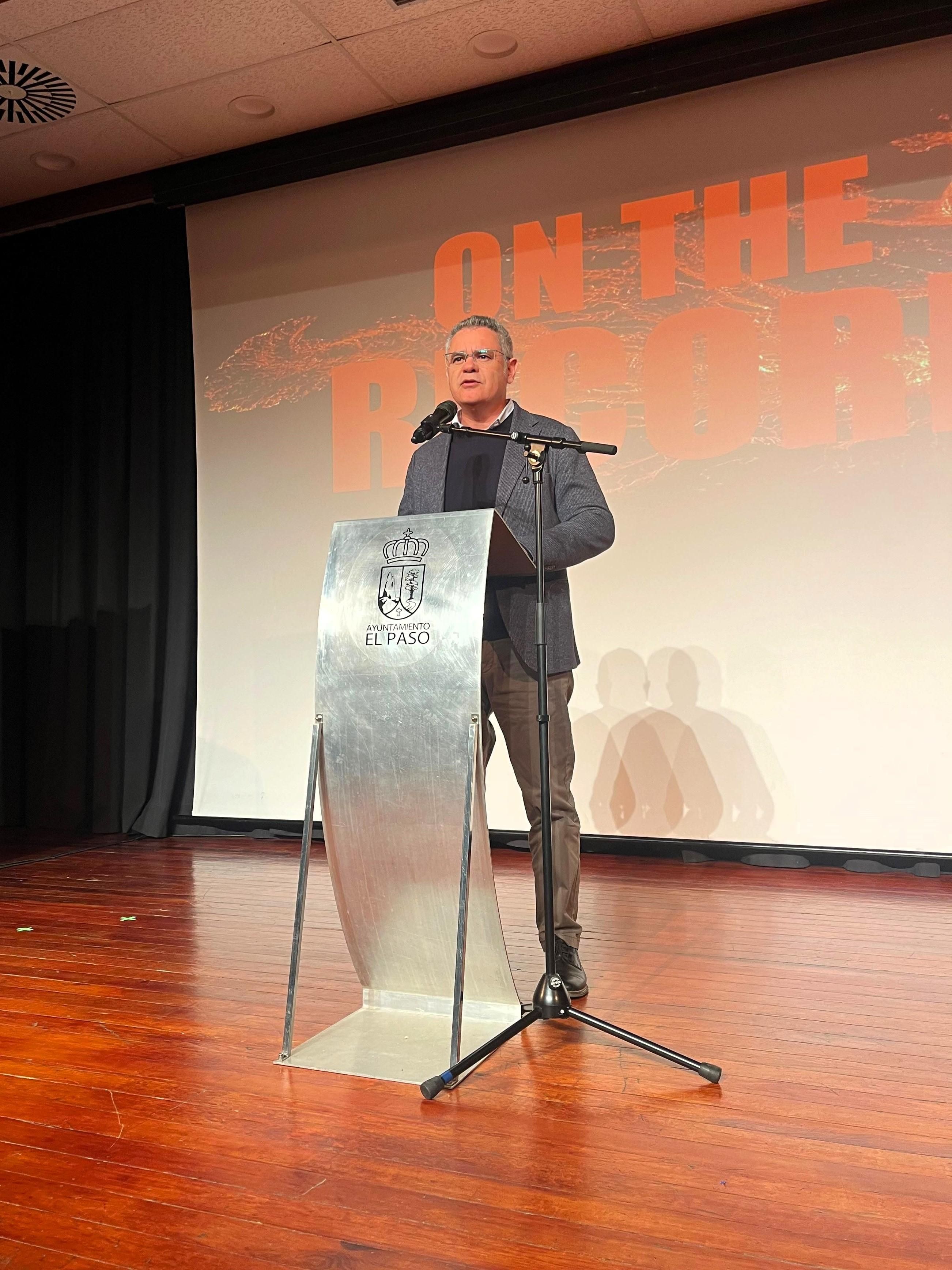 El viceconsejero José Manuel Cabrera, en el estreno del documental 'On the Record: Crónicas de ceniza y lava'