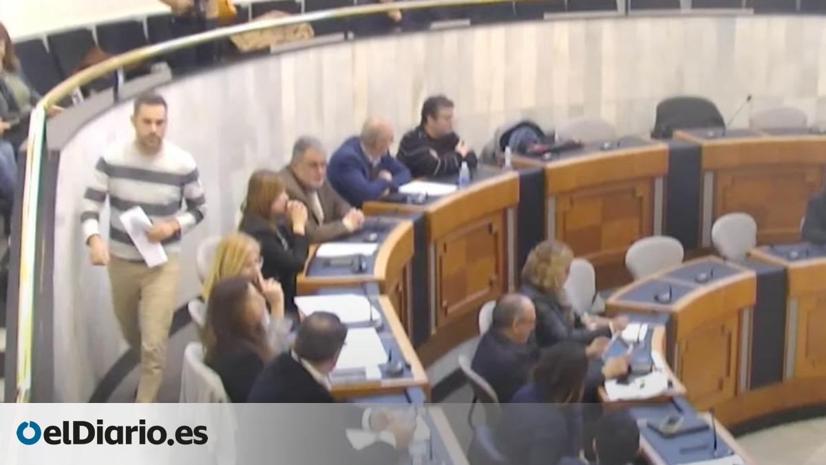 El portavoz de Compromís en la Diputación de Alicante abandona el pleno ...