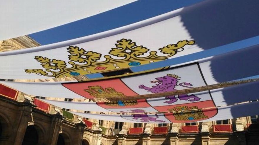 Decoración de la celebración de las Cortes autonómicas en León.