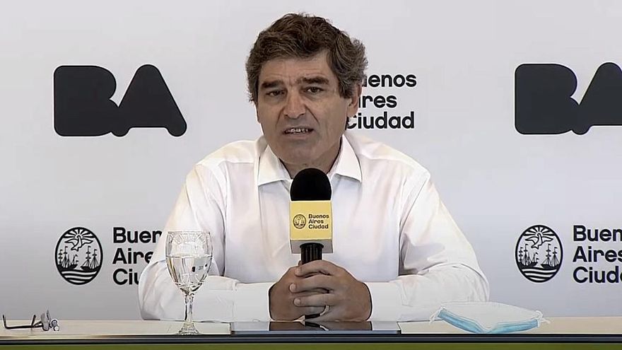 Fernán Quirós y la segunda ola: "No hay dudas de que la tenemos por delante, por eso se está rediscutiendo la estrategia de vacunación nacional”