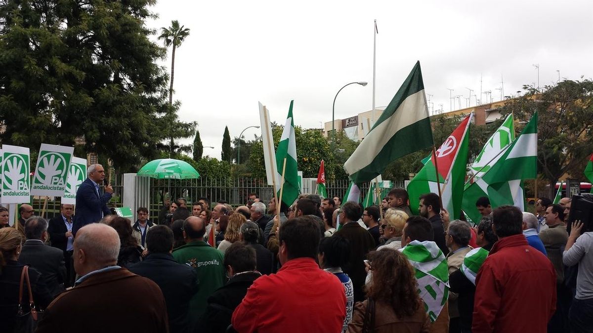 PA registra en el Parlamento una Iniciativa Legislativa para reclamar la renta básica avalada por 27 ayuntamientos
