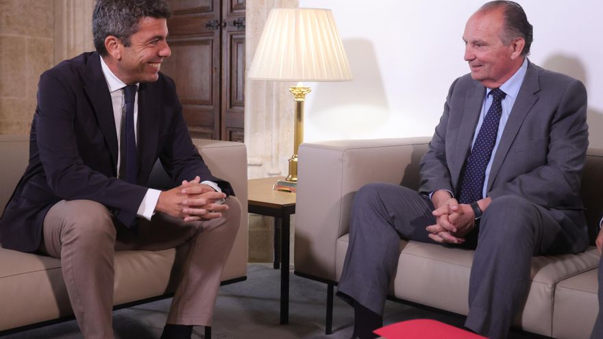 Mazón se reúne con el presidente del Consejo de Cámaras de Comercio de la Comunitat, José Vicente Morata