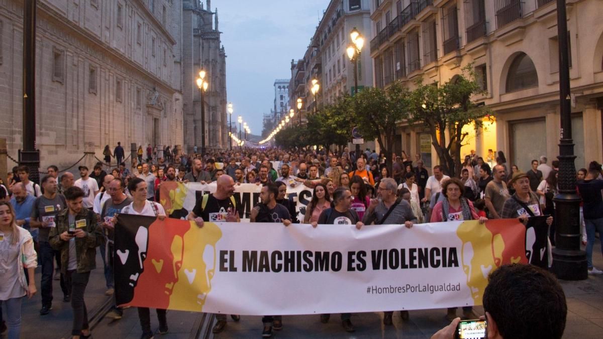 Sevilla conmemora 20 años de hombres por la igualdad: "La reacción neomachista ha incrementado las violencias"