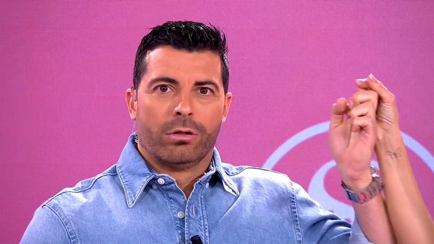 Encerrona de 'Socialité' a su presentador Antonio Santana por una relación amorosa que le vincula con 'Supervivientes'