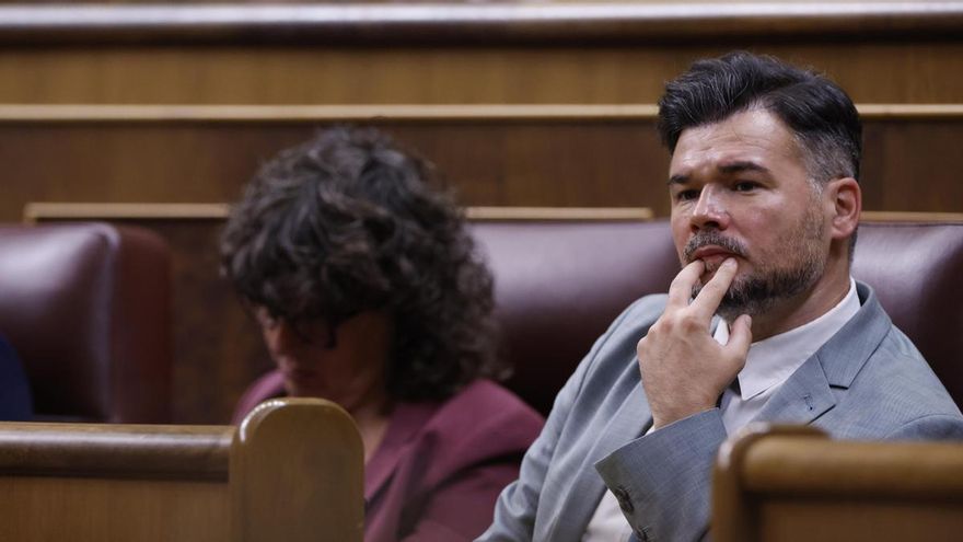 El portavoz del ERC en el Congreso de los Diputados, Gabriel Rufián, durante el pleno en el Congreso de los Diputados, este miércoles.