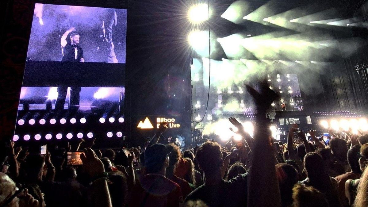 Calvin Harris convierte el BBK Live en una macrodiscoteca con fuego y pirotecnia en el arranque de su 20 aniversario
