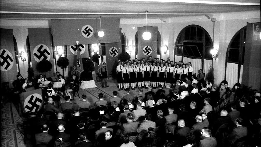 Visita de las Juventudes Hitlerianas a Valencia en 1943.
